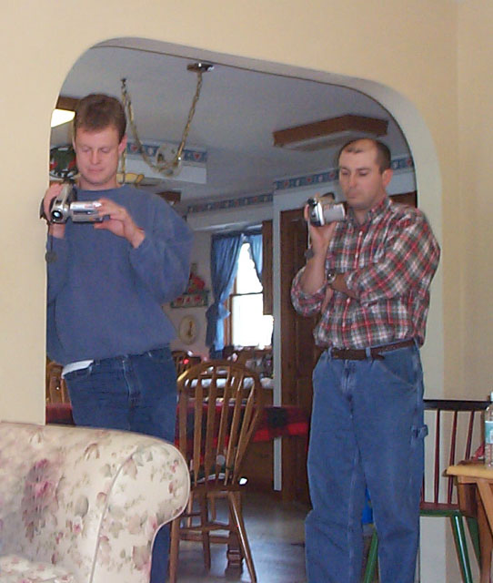 46_media_men